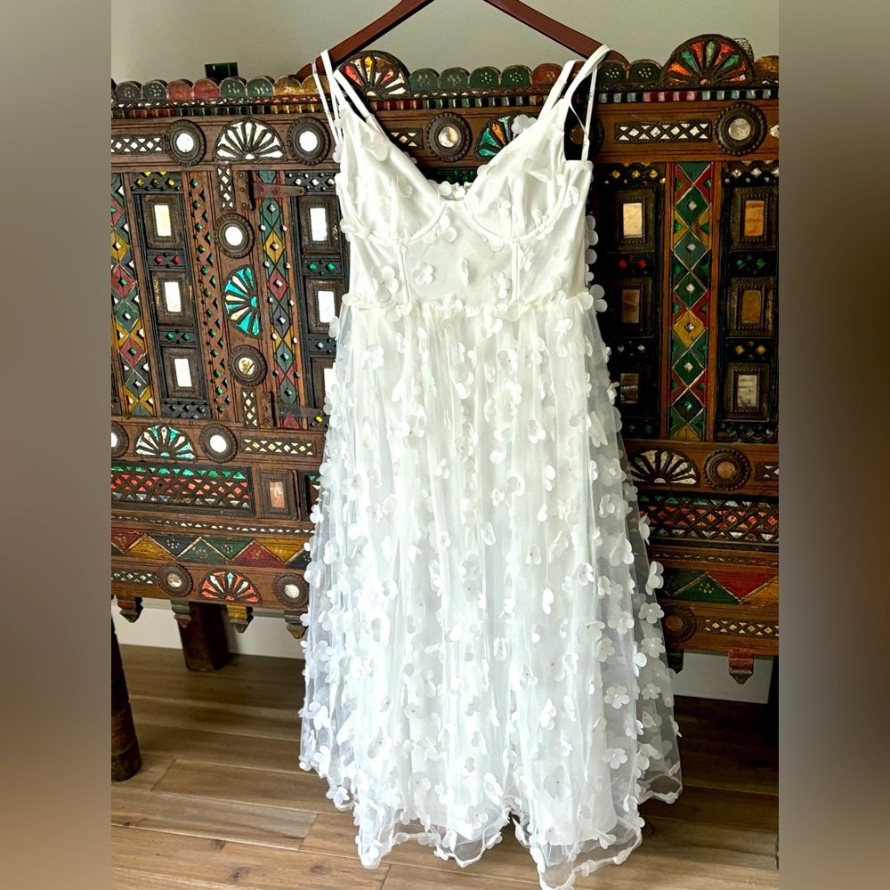 Lulu's White 3D Floral Maxi Dress with Double Spaghetti Straps